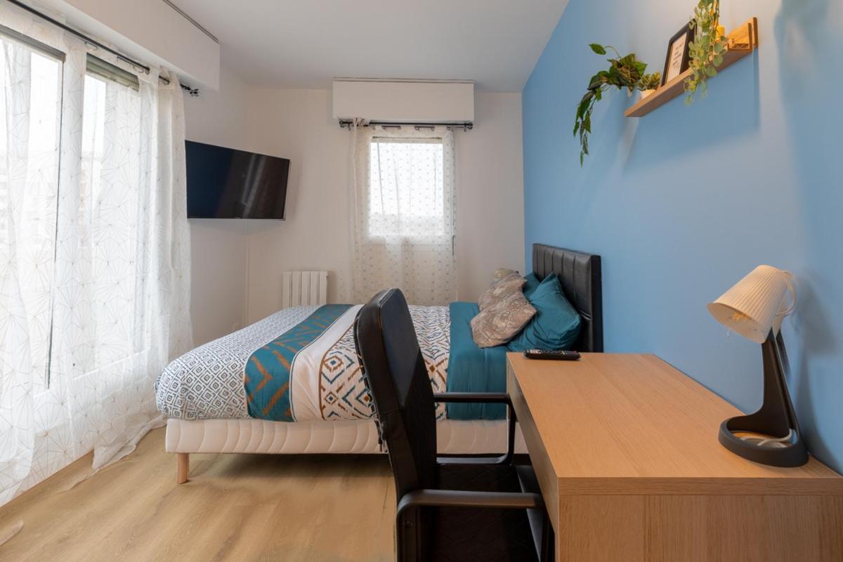 Le Beau Refuge Parisien De Cergy - Parisian Modern Flat At Cergy Bed & Breakfast Exterior photo